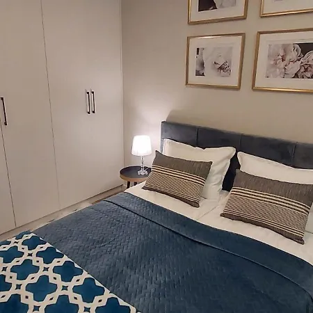 Cozy With Balcony 20 Minutes From Warsaw By Renters *