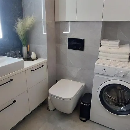 Cozy Apartment With Balcony 20 Minutes From Warsaw By Noclegi Renters Apartment Ozarow Mazowiecki