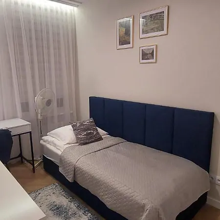 Cozy Apartment With Balcony 20 Minutes From Warsaw By Noclegi Renters Apartment