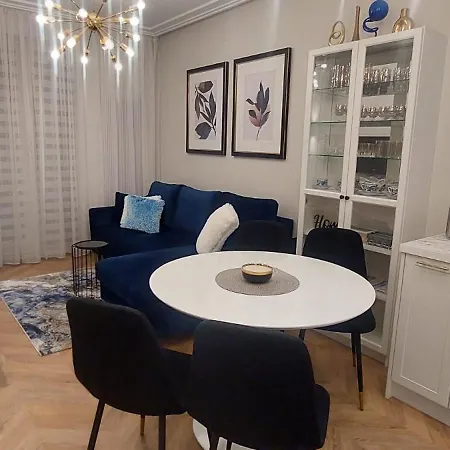 Cozy With Balcony 20 Minutes From Warsaw By Renters *